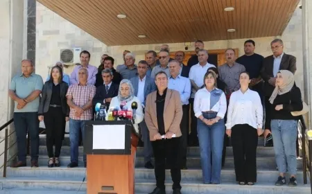 21 partidos kurdos rechazan los nombramientos del parlamento