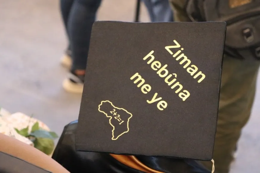 Más de 60 estudiantes se gradúan en la Universidad de Kobanê