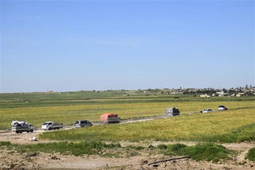El cuarto grupo de desplazados de Afrin regresa desde Hasaka a sus hogares