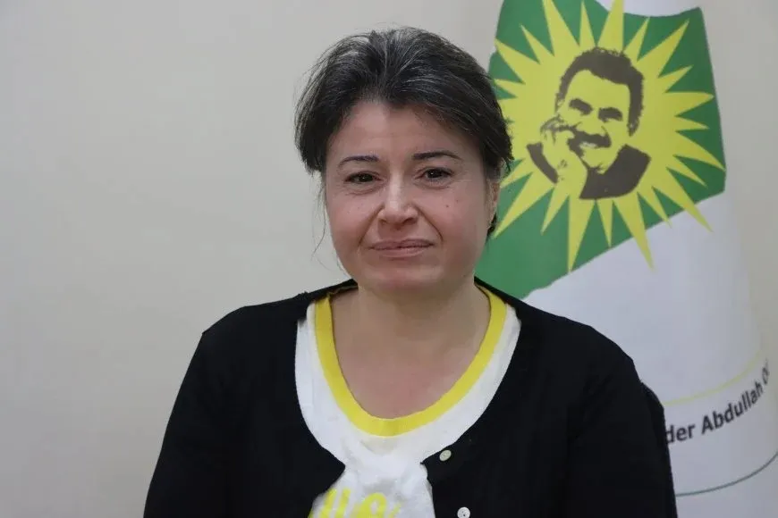 Amna Khdro: la disolución del problema kurdo exige la libertad del líder Ocalan