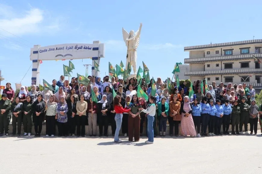 Kongra Star continúa su lucha para garantizar la inclusión del idioma kurdo en la nueva Constitución siria