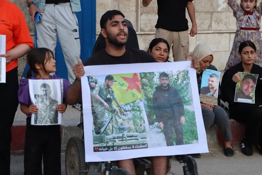 Continúan las protestas en Qamishlo para exigir la liberación de los prisioneros