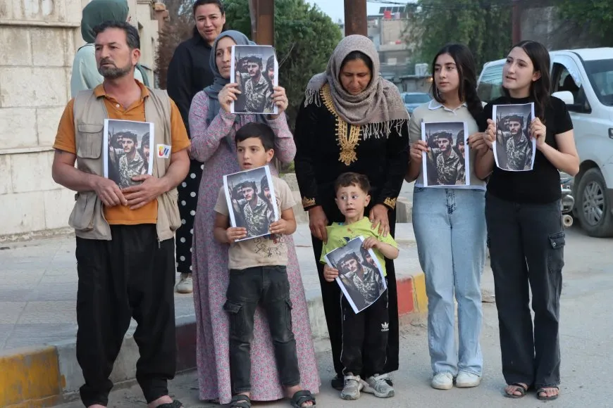 Continúan las protestas en Qamishlo para exigir la liberación de los prisioneros