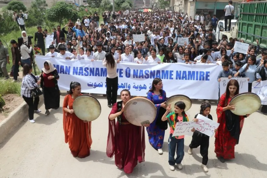 Desde la marcha en Kobanê: “Nuestra lengua es nuestra línea roja”