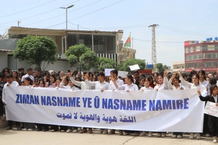 Desde la marcha en Kobanê: “Nuestra lengua es nuestra línea roja”