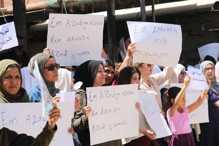 Los residentes de Darbasiyah piden esclarecer el destino de sus hijos detenidos