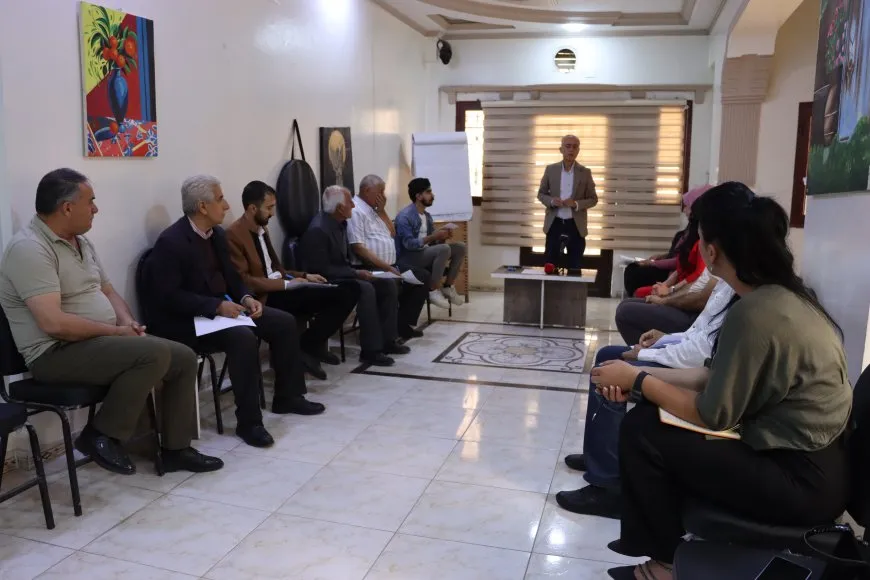 Una sesión en Qamishlo pide una solución legal al problema del "Cinturón Árabe"