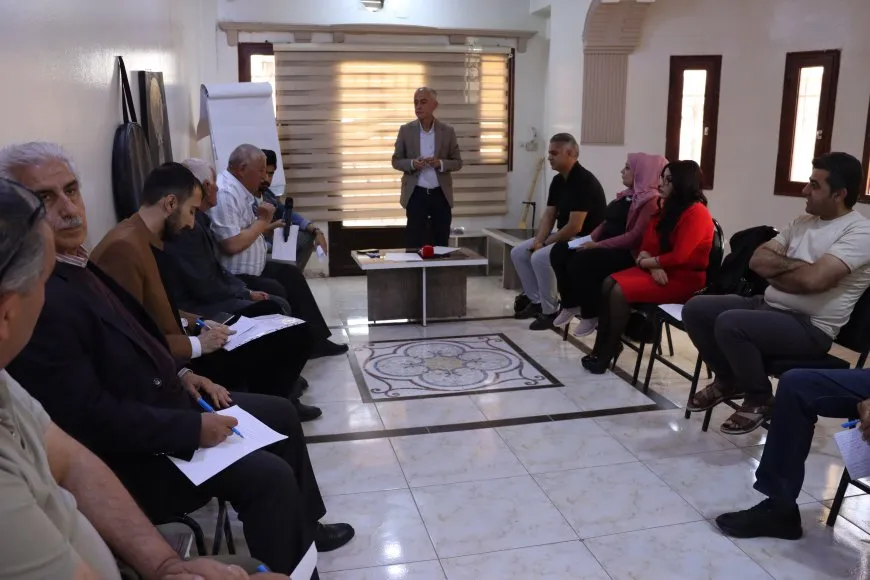 Una sesión en Qamishlo pide una solución legal al problema del "Cinturón Árabe"