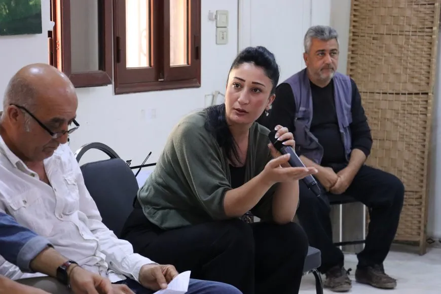 Una sesión en Qamishlo pide una solución legal al problema del "Cinturón Árabe"
