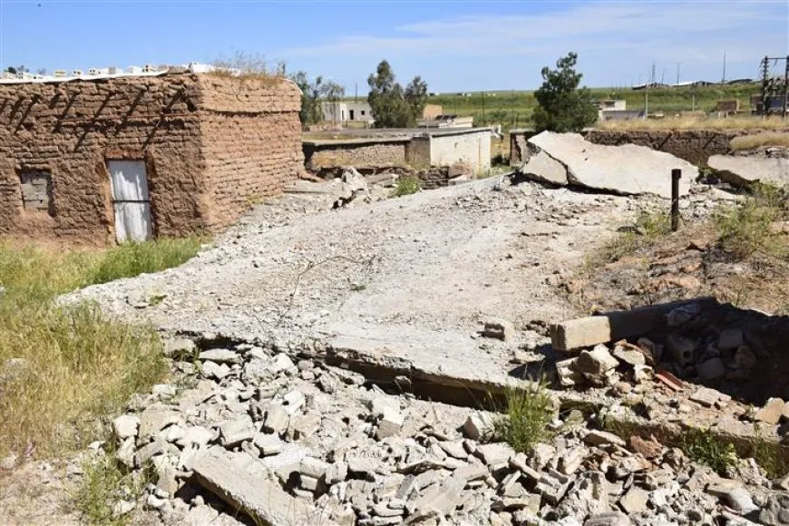Retorno gradual de los residentes al pueblo de Um al-Keif al oeste de Tal Tamr