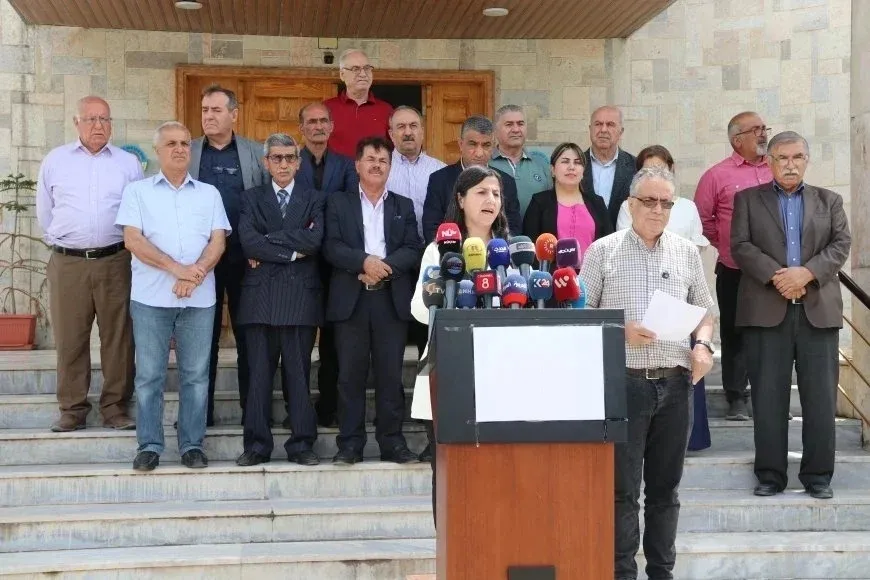 Políticos: Siria debe ser democrática donde todos los componentes obtienen sus derechos