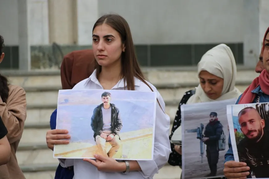 Protesta en Qamishlo exige la liberación de los prisioneros