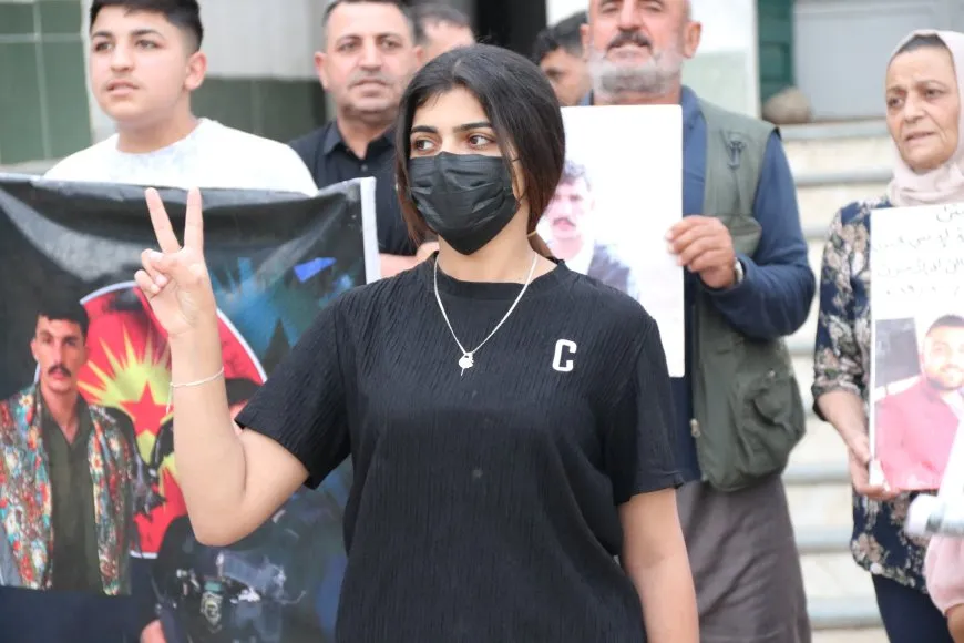 Protesta en Qamishlo exige la liberación de los prisioneros