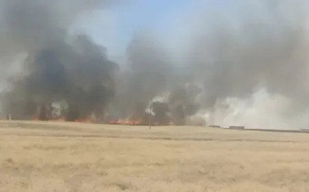 El incendio se extiende en Tel Tamr y los equipos de bomberos se movilizan