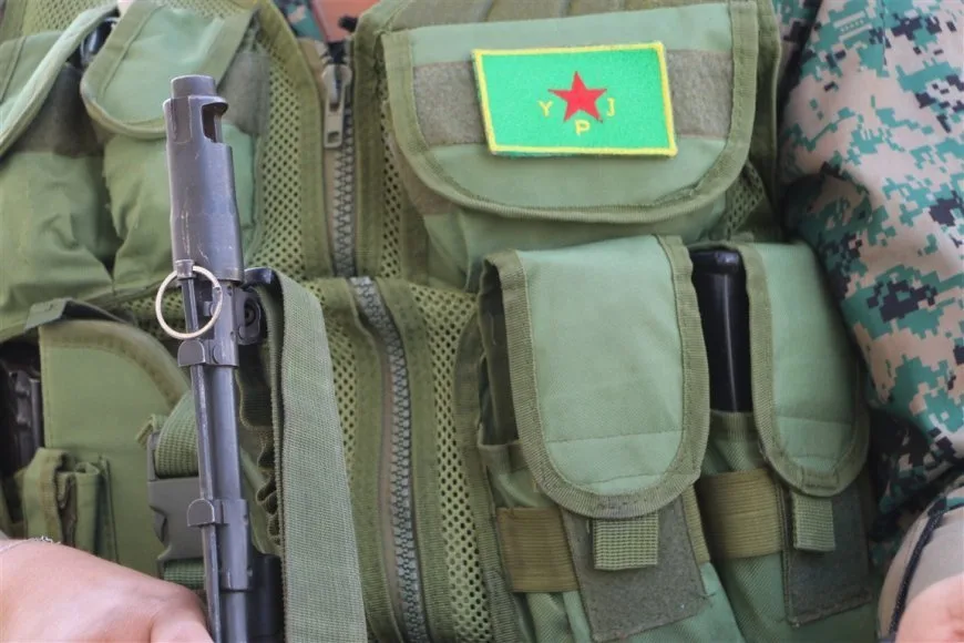 Miembro de YPJ afirma la continuación de la lucha por la protección constitucional de los derechos de las mujeres