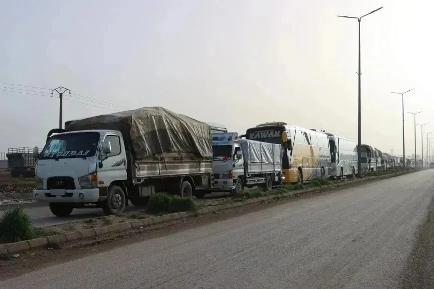 El octavo grupo de desplazados regresa y llega a Afrin