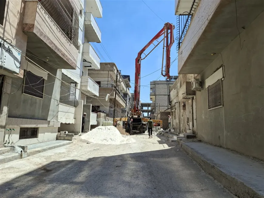 La acumulación de materiales de construcción empeora la crisis de tráfico en Hasakah