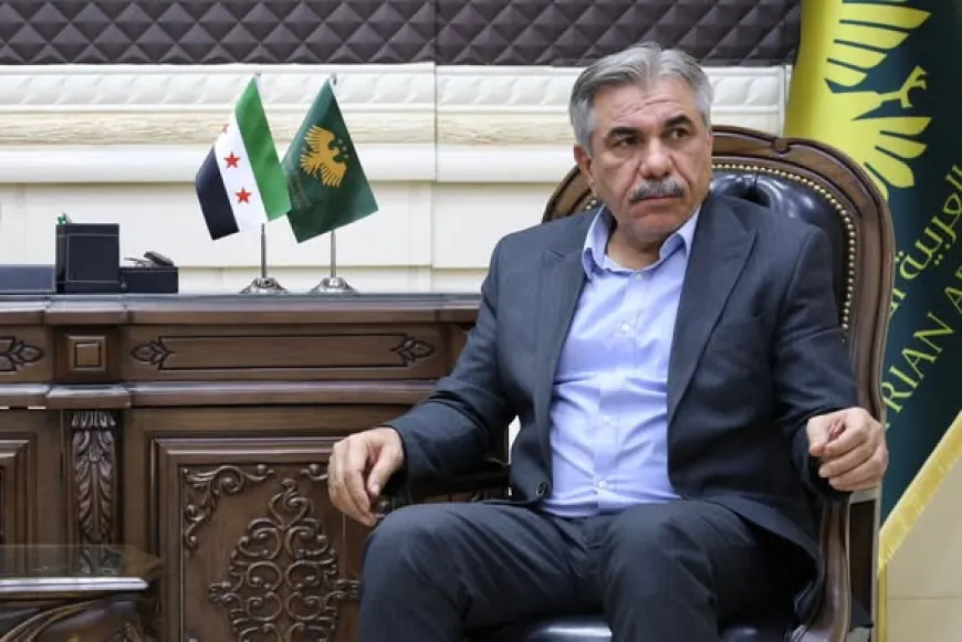 El gobernador de Al-Hasakah recibe al presidente de la Comisión Central de Supervisión e Inspección