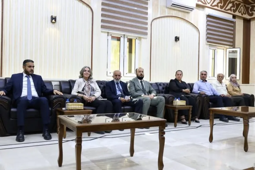 El gobernador de Al-Hasakah recibe al presidente de la Comisión Central de Supervisión e Inspección