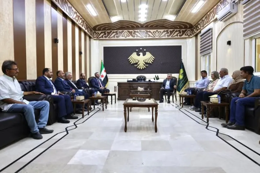 Reunión en Hasaka aborda la integración del Banco Cooperativo Agrícola y la activación de cuatro sucursales para atender a los agricultores