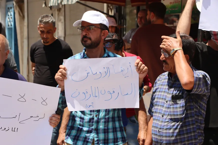 Día 3: Los residentes de Qamishlo continúan las protestas por el aumento de los precios y los cortes de energía