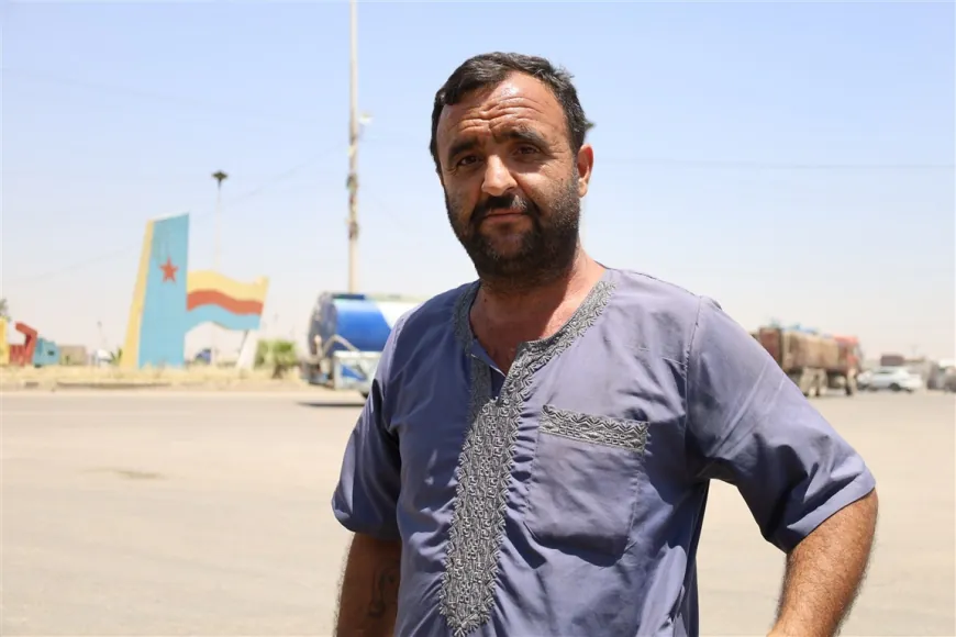 Los agricultores de Al-Hasakah se quejan de retrasos en las entregas de trigo; pérdidas crecientes debido a la espera
