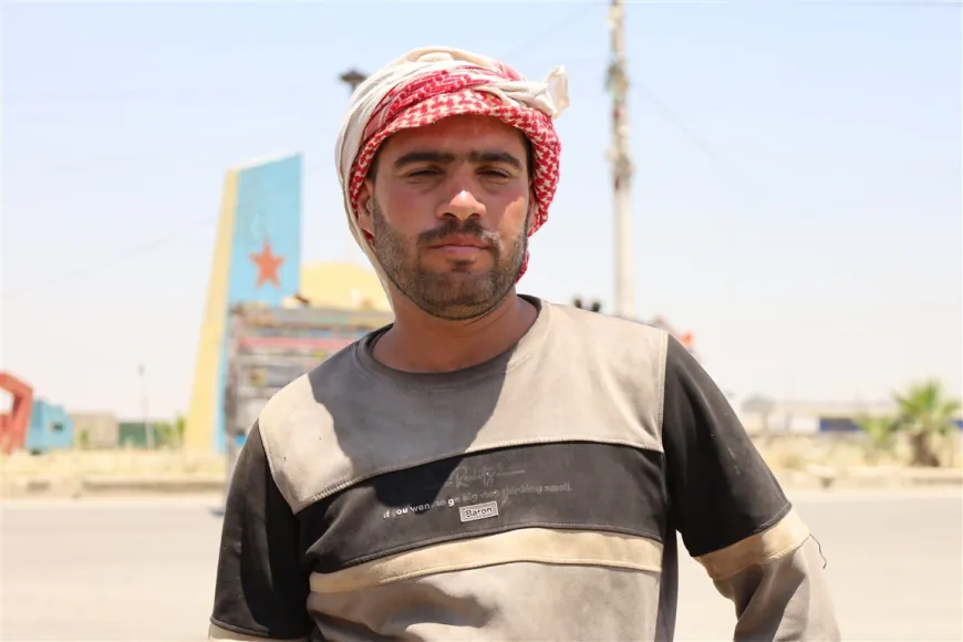 Los agricultores de Al-Hasakah se quejan de retrasos en las entregas de trigo; pérdidas crecientes debido a la espera