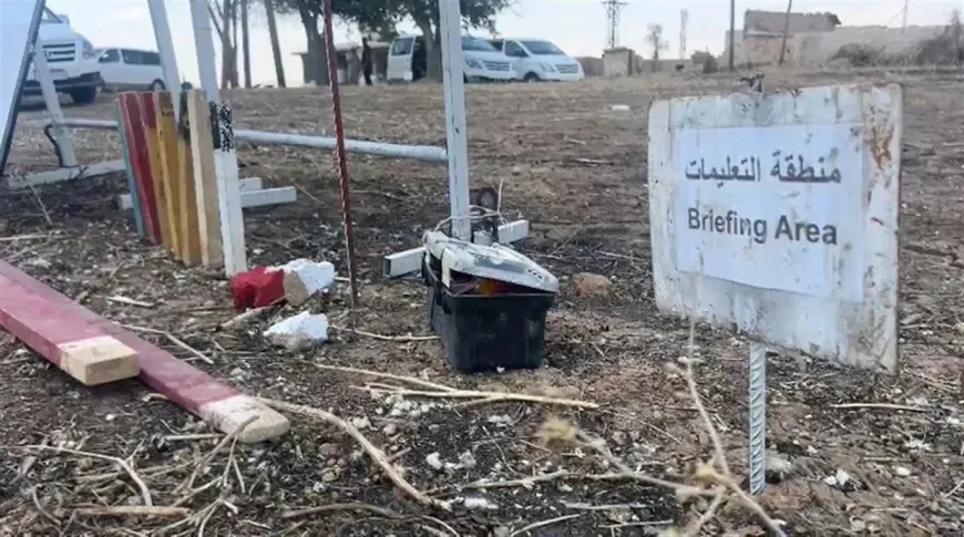 Los equipos de limpieza de minas continúan asegurando la carretera Al-Darbasiyah-Serêkaniyê