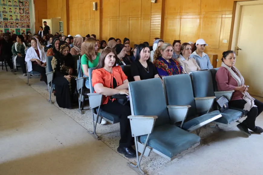 Kongra Star conmemora a Zîlan en Kobanê y Dirbesiyê
