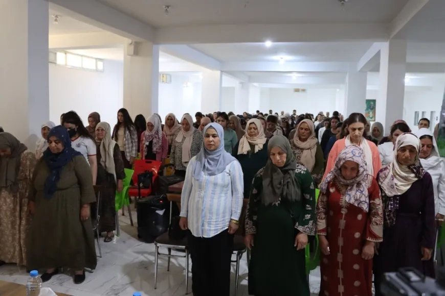 Kongra Star conmemora a Zîlan en Kobanê y Dirbesiyê