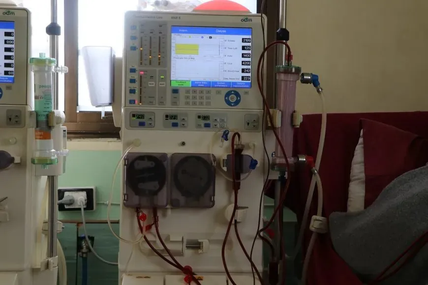 Pacientes renales pagan 150 dólares al mes por sus tratamientos de diálisis