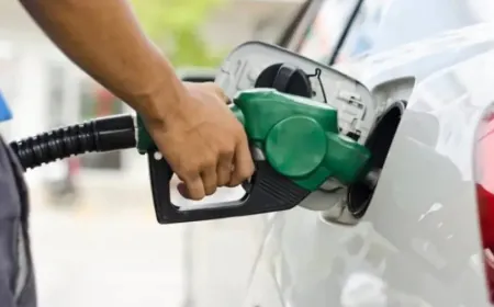 Las gasolineras aumentan el precio de la gasolina y el diésel sin un anuncio oficial