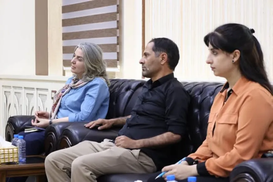 Autoridades debaten en Hasaka la integración del sector del agua y la situación de la línea de Alouk