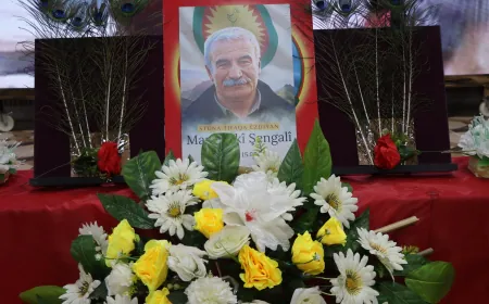 Conmemoran al mártir Mam Zekî en Qamishlo