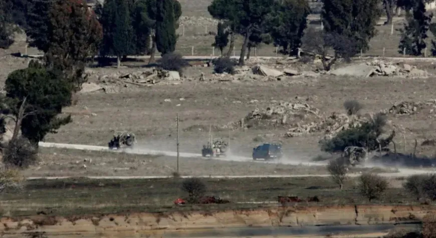 Una patrulla israelí incursiona en Sayda al-Hanut en medio de intensos sobrevuelos sobre Daraa