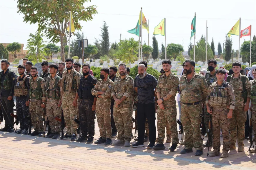 Celebran en Hasaka una ceremonia en memoria de tres combatientes de las YPJ