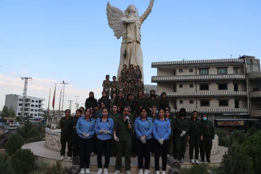Continúan las labores de limpieza en Kobane