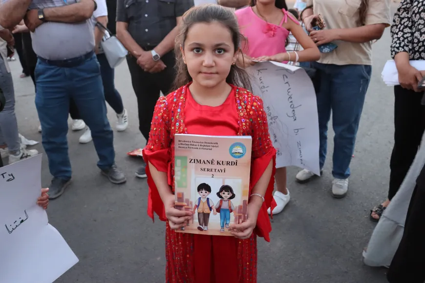 Los residentes de Amouda rechazan la decisión de limitar la educación en idioma kurdo