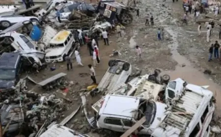 Más de 100 personas mueren por las inundaciones en India y Nepal