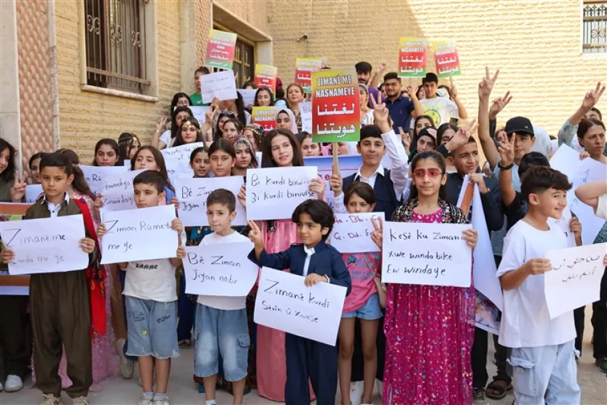 Estudiantes y académicos en Hasakah y Kobani rechazan la reducción de las clases kurdas