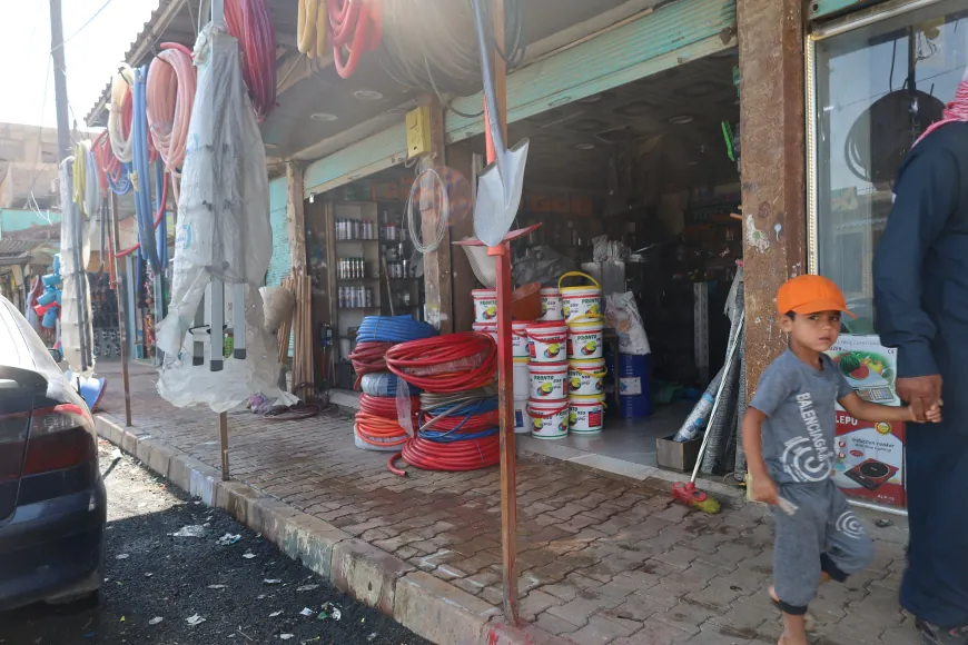 Los residentes de Jal Agha piden que se despejen las aceras; se organice el tráfico en la ciudad