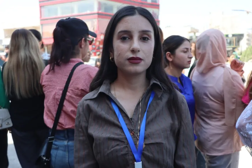 Los residentes y estudiantes de Kobani exigen la enseñanza de todas las asignaturas en kurdo