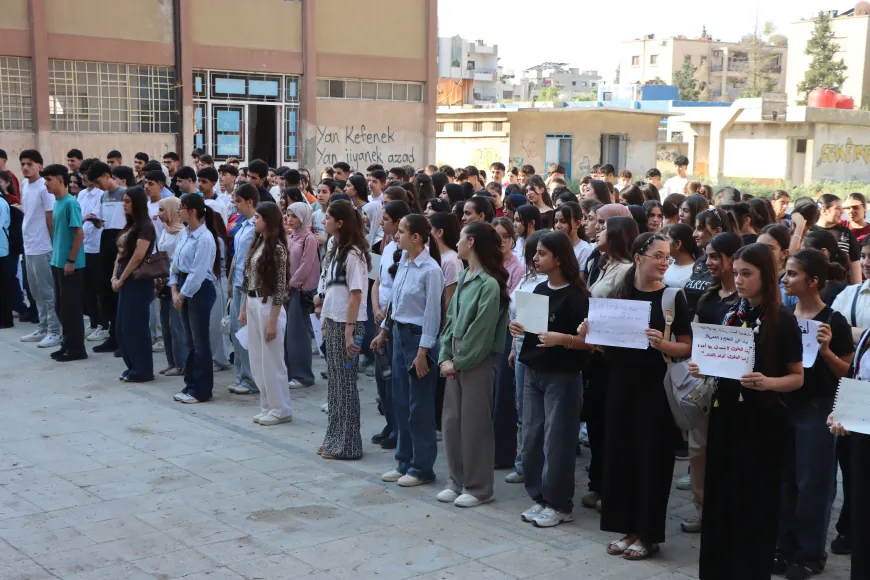 Los estudiantes de Jazira exigen la educación en el idioma kurdo por segundo día consecutivo