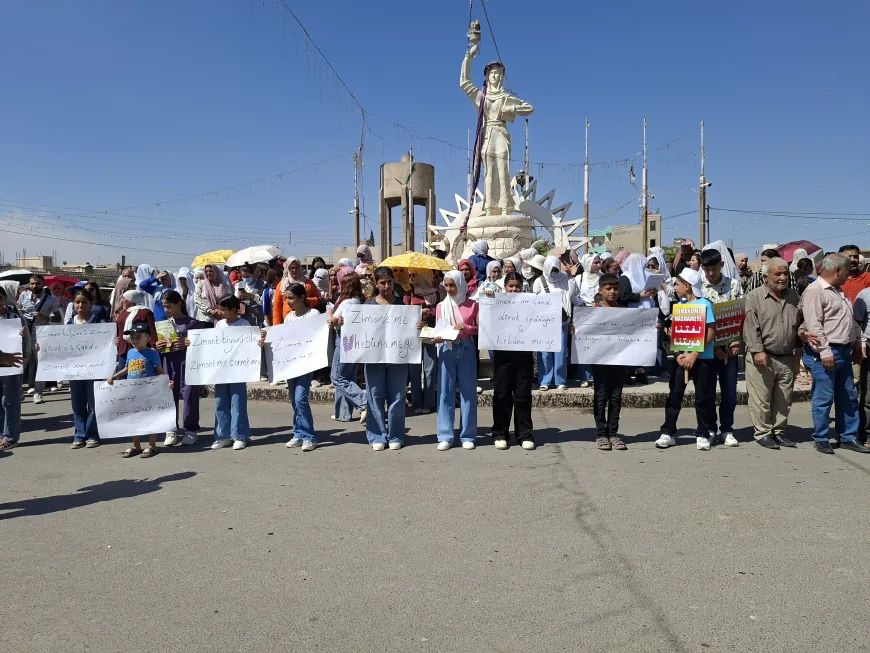 Manifestaciones en las ciudades de Jazira exigen educación en el idioma kurdo