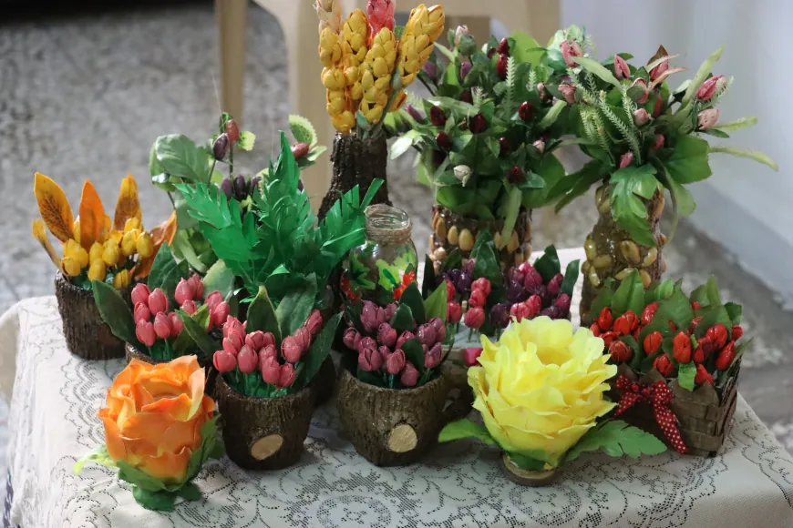 Inspiradora historia de éxito de una mujer que convirtió su afición al reciclaje en obras de arte únicas