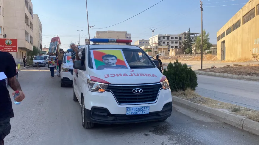 Comienza la ceremonia de despedida de los mártires de la prisión de Kobanê