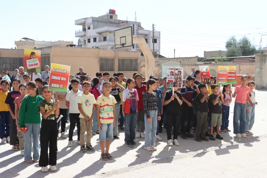 Estudiantes de Qamishlo y Çilaxayê exigen continuar su educación en kurdo