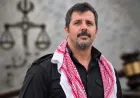 El régimen iraní condena a nueve años de prisión a un profesor universitario