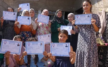 La Fundación de la Mujer Libre en Siria ofrece cursos de salud y vocacionales en Hasakah