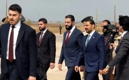 El primer ministro de Irak, Elî Zeydî, llega a Damasco